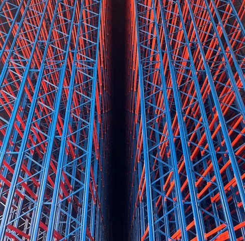 Décompression neurovertébrale : perspectives cliniques et innovations technologiques